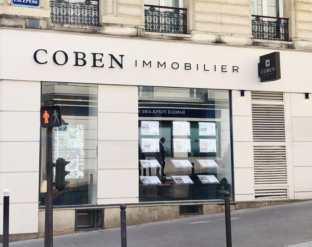 Enseigne lettres découpées lumineuses