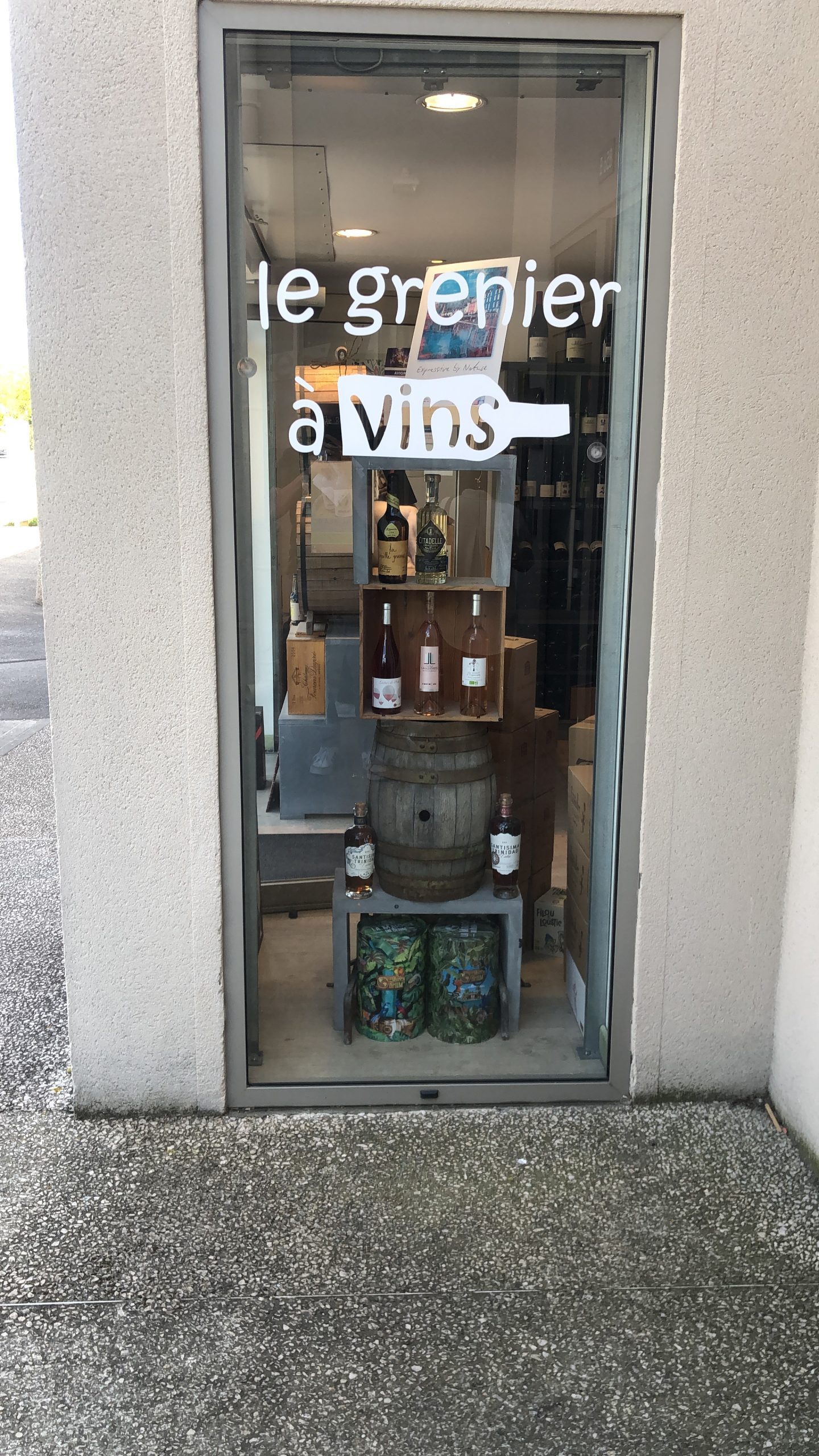 Enseigne lumineuse eclairee caviste