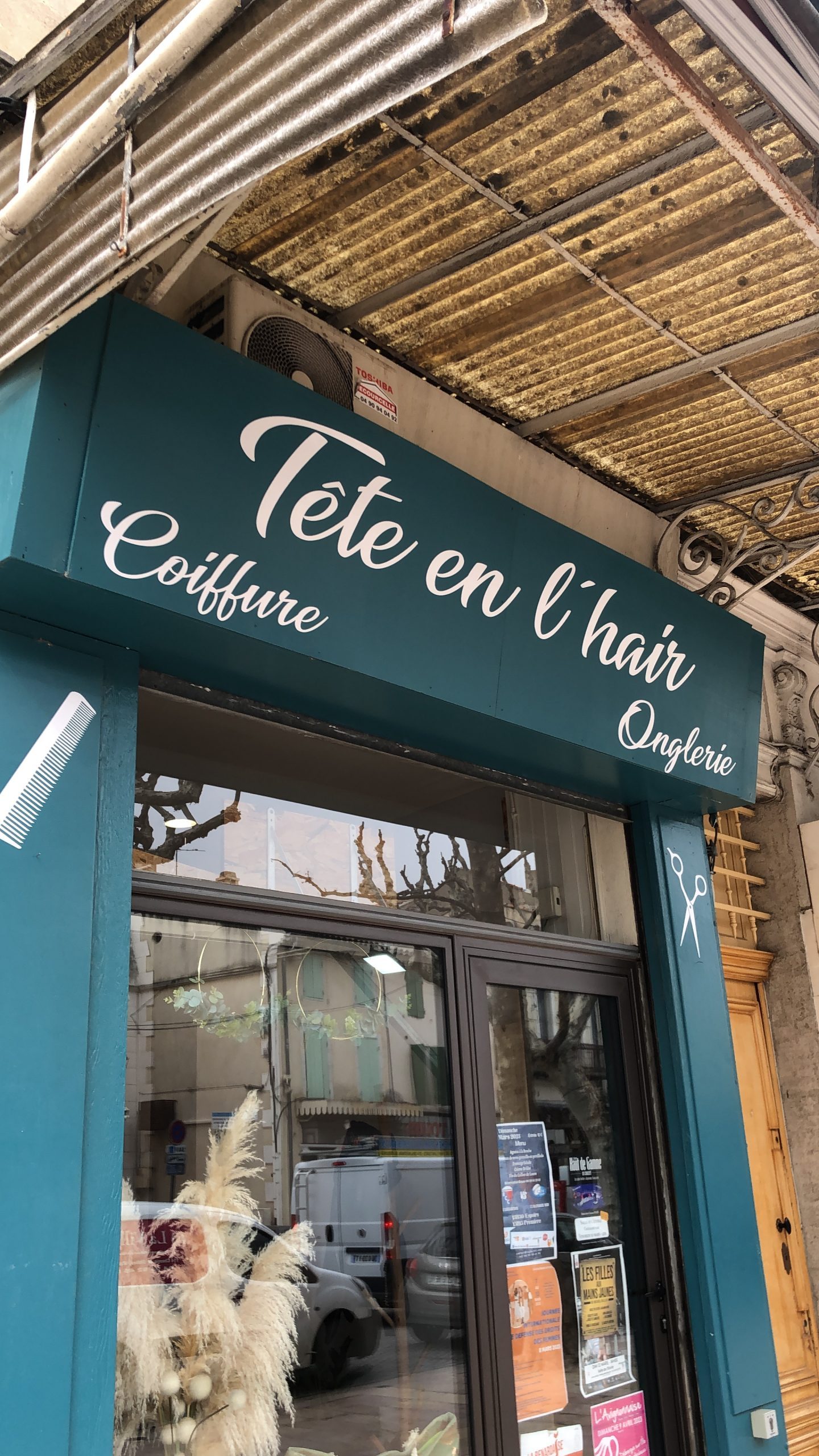 Enseigne lumineuse eclairee coiffeur