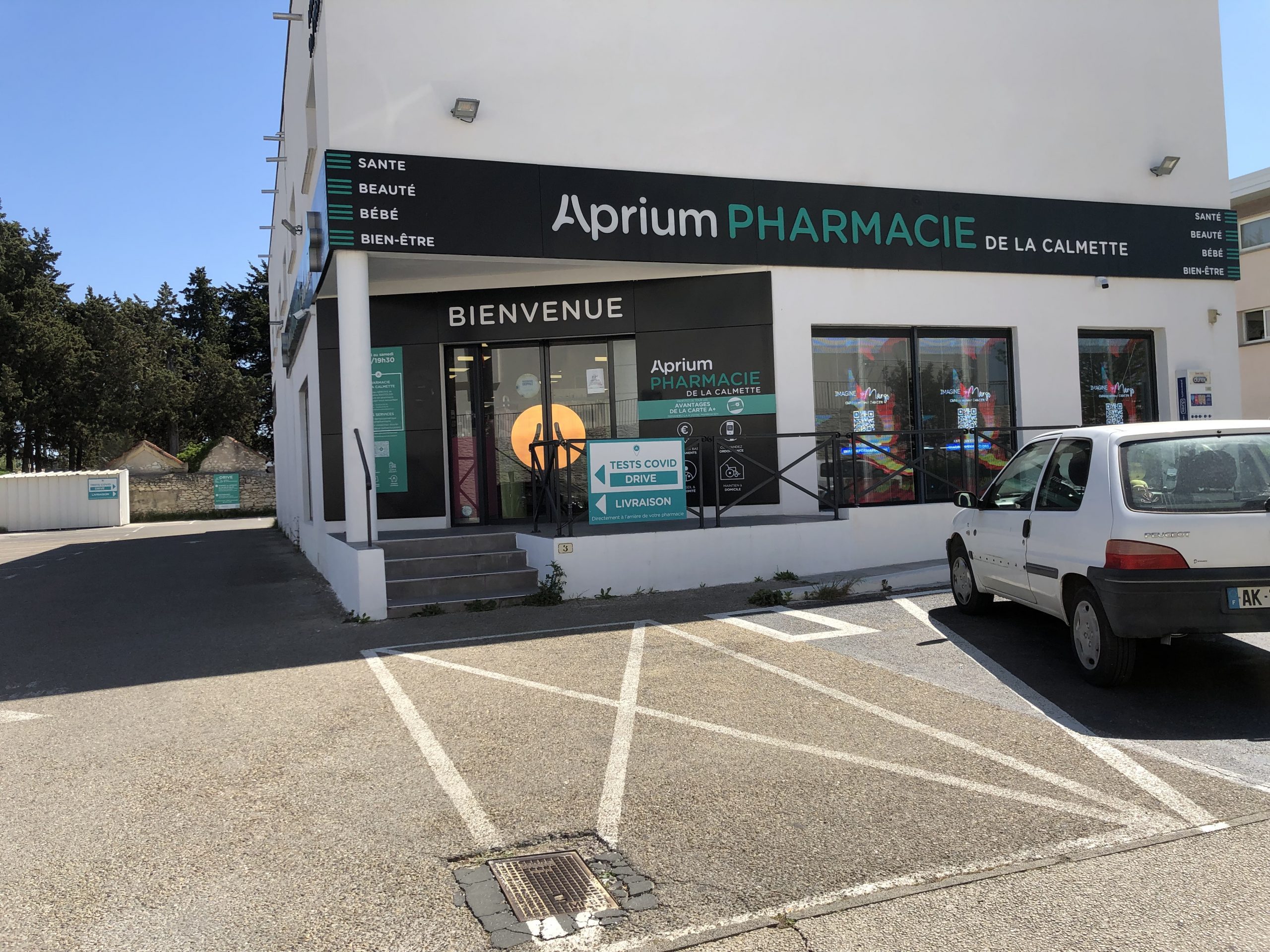 Signalétique santé — réalisation Premium Enseigne