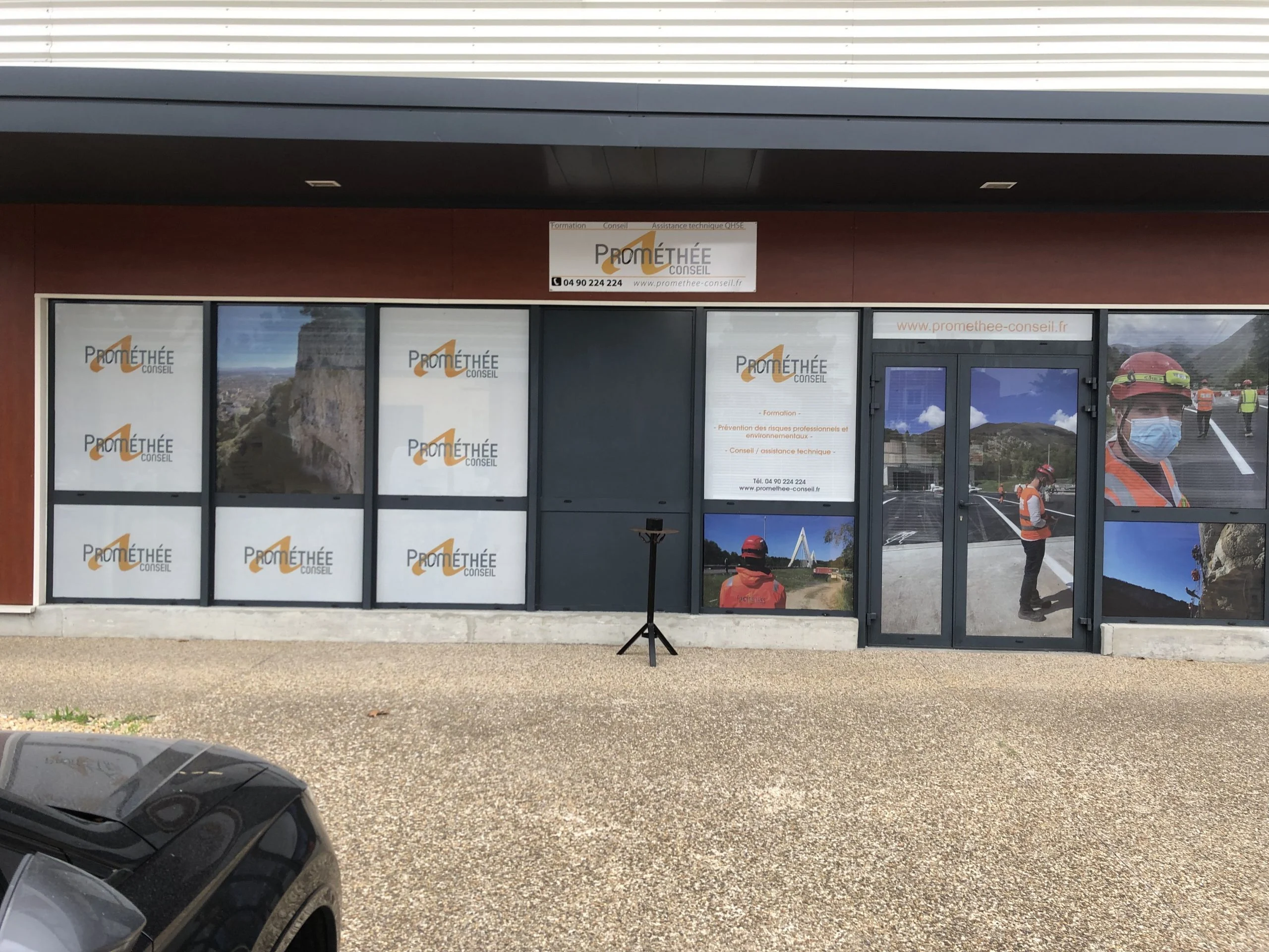 IMG_2717 – Comment les enseignes attirent les automobilistes