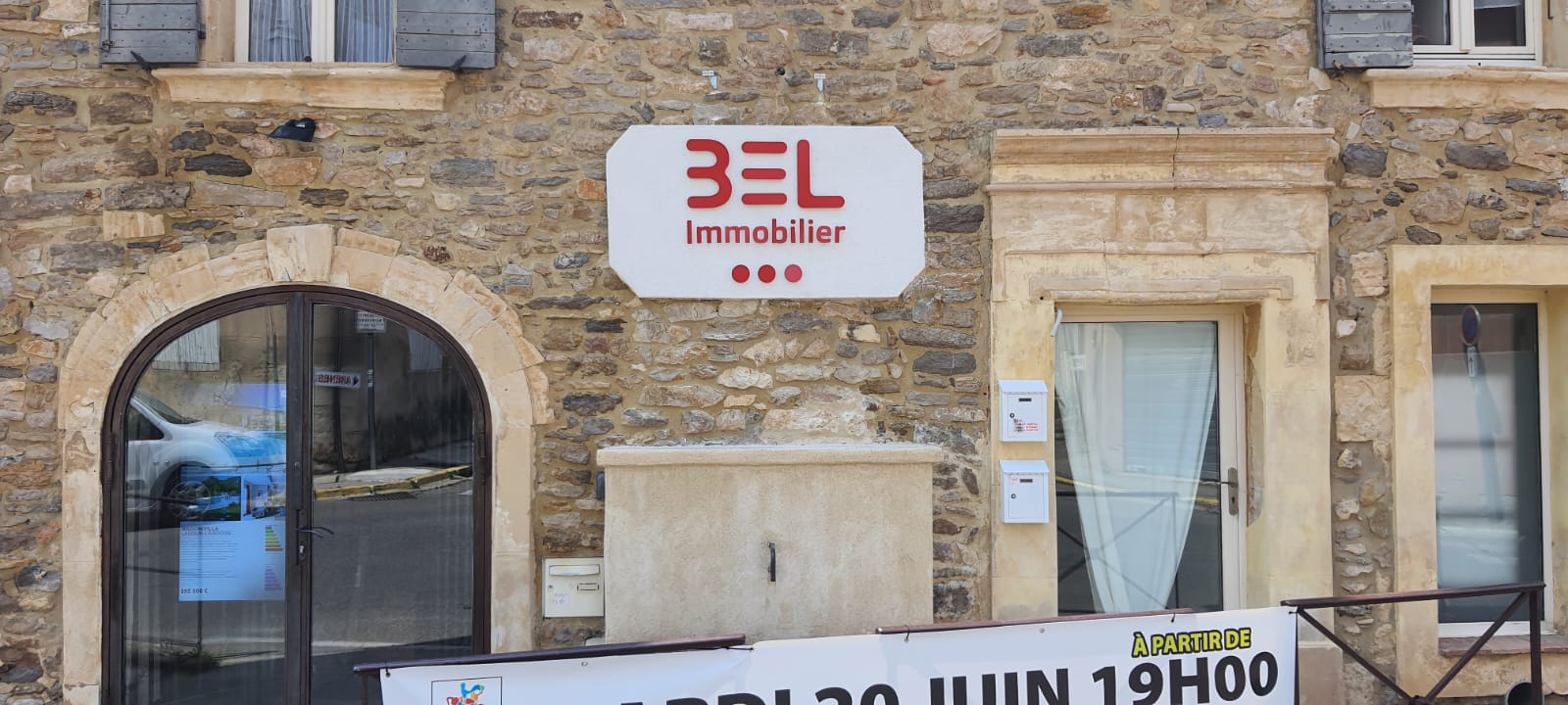 Caisson lumineux eenseigne magasin agence immobiliere