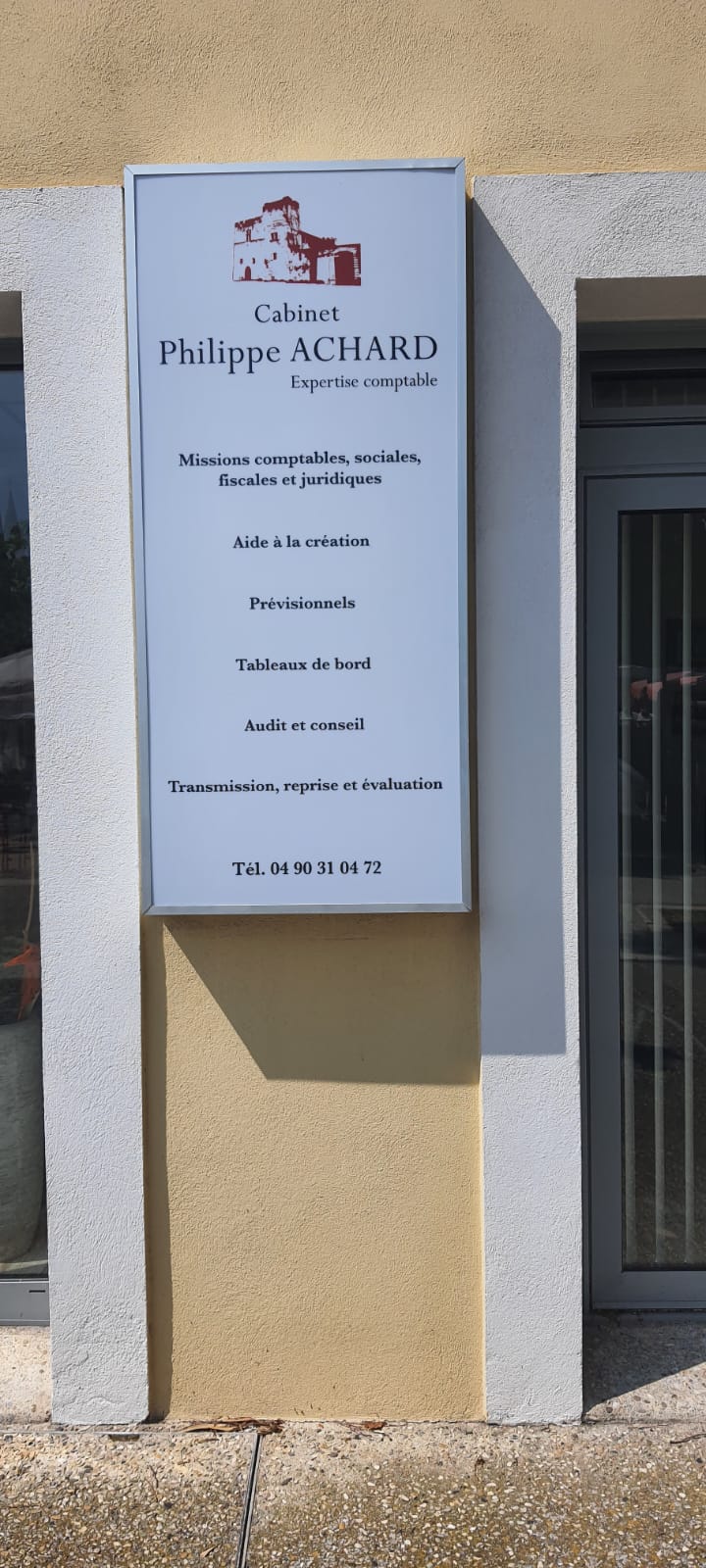 Caisson lumineux eenseigne magasin plaque de plexiglass