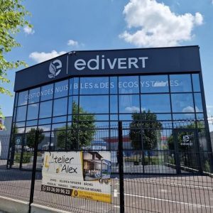 Enseigne lettres découpées