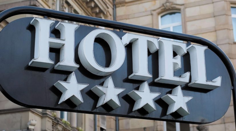 Enseigne hotel haut de gamme 4 etoiles