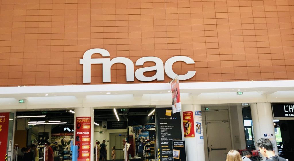 Enseigne lettres découpées lumineuses enseignes caisson lumineux