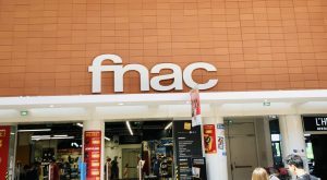 Enseigne lettres découpées lumineuses enseignes caisson lumineux