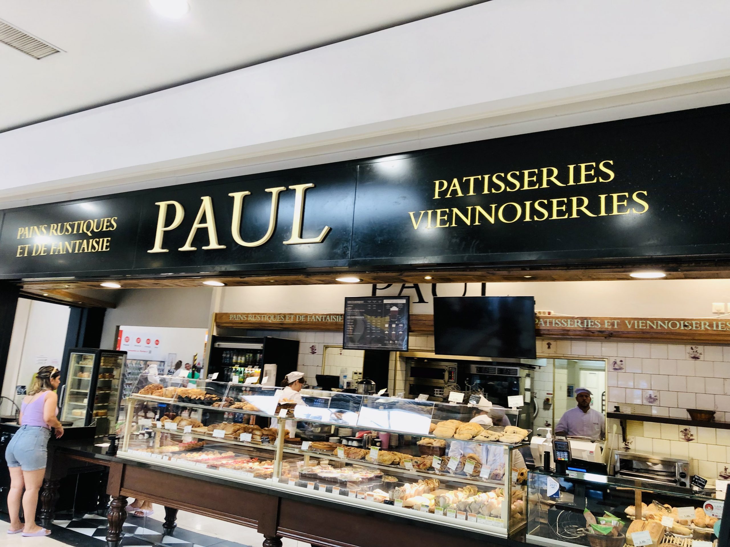 Bandeau boulangerie Paul – exemple de réalisation d’enseigne