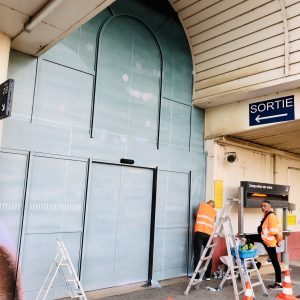 Enseigne lumineuse éclairée pour commerce