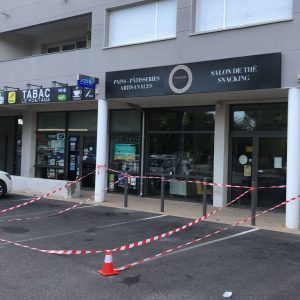 microperforé vitrine panneau alu boulangerie