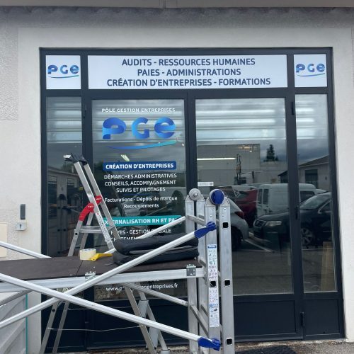 Enseigne lettres découpées et adhésifs lettrage poset et depose
