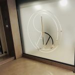 Enseigne lettres découpées et adhésifs lettrage spa – Faut-il déclarer une enseigne en mairie ?