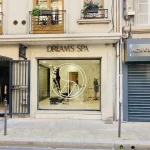 Enseigne lettres découpées et adhésifs lettrage pose – Faut-il déclarer une enseigne en mairie ?