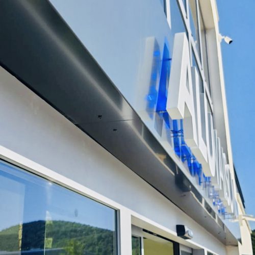 Fabricant d’enseigne pour professionnel