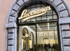 Enseigne lumineuse lettres découpées