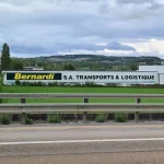 Réalisation de signalétique commerciale – vue 48 – Top des rétroéclairées en centre urbain