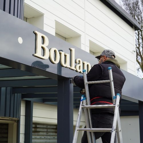 Enseigne lettre boitier non lumineuse