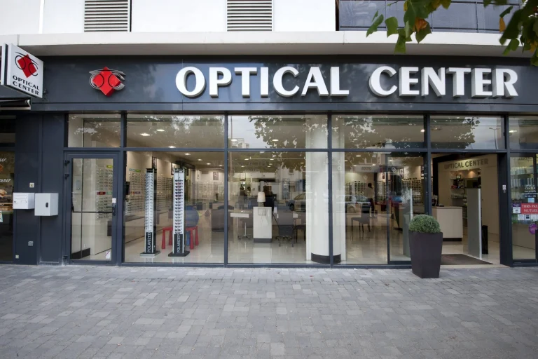 enseigne optique et signalétique CHATEAURENARD opticien magasin