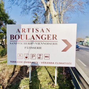 Enseigne panneau pour magasin