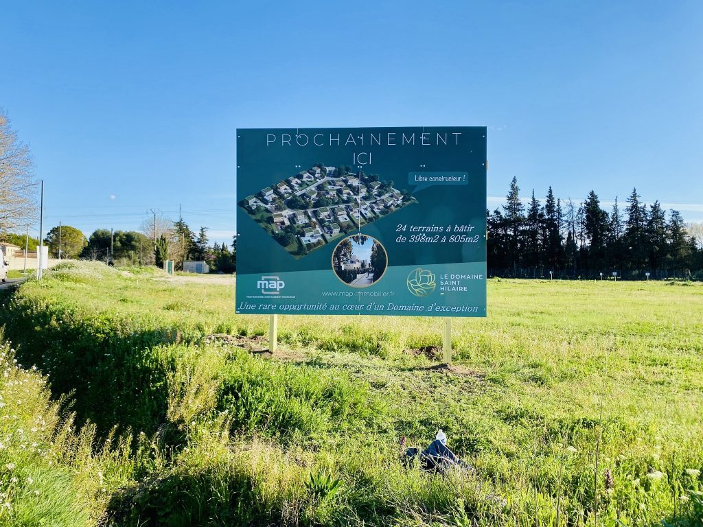 Pré enseigne panneau bord de route promotion immobilier