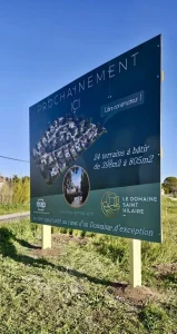 Pré enseigne panneau bord de route promotion immobilier