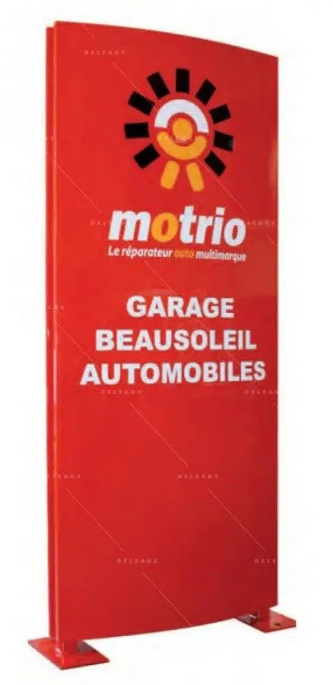 Totem rouge « motrio » pour Garage Beausoleil Automobiles
