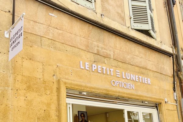 Enseigne de commerce à Aix-en-Provence réalisée par Premium Enseigne