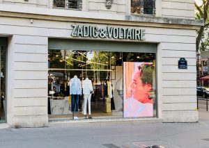 Enseigne de magasin "Zadig & Voltaire"