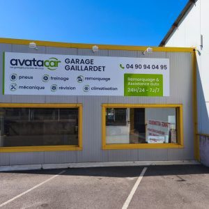 panneau publicitaire commerce