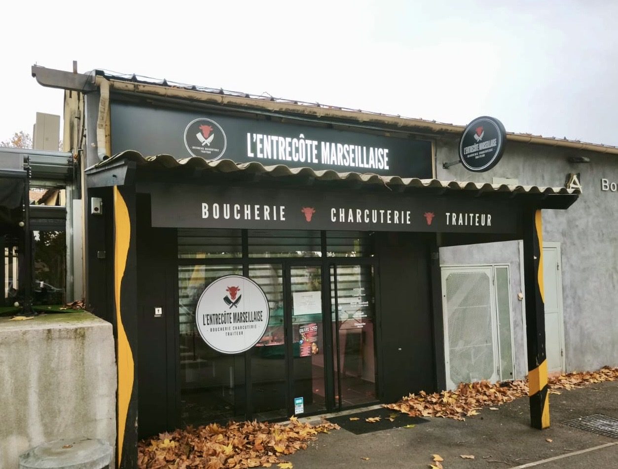 Caisson lumioneux ajoure relief restaurant